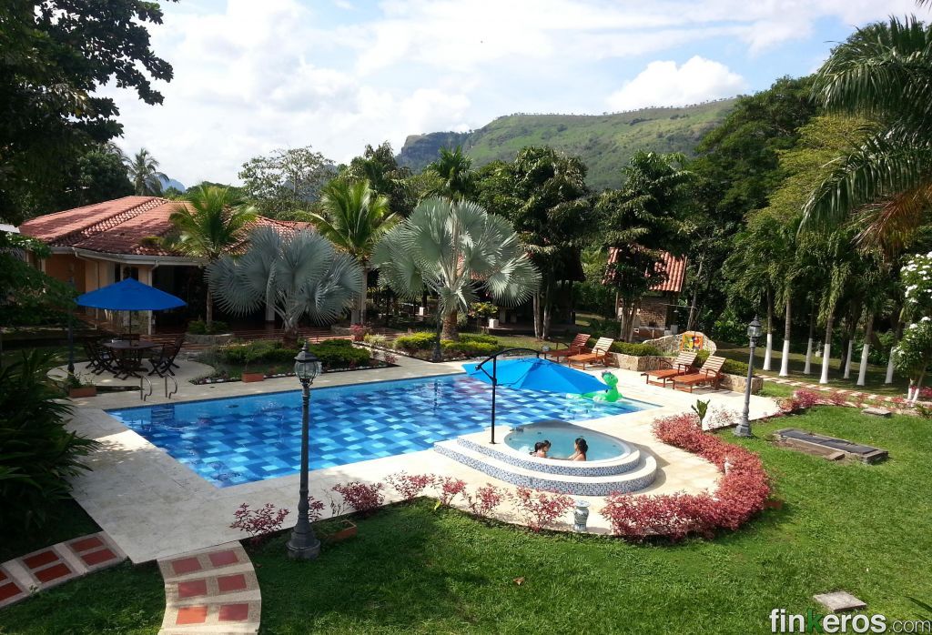 HACIENDA LA REATA - Finca en Honda, Tolima